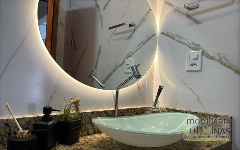 Quarto particular em uma casa nova toda equipada para Locação em Cambuí MG CO2195 (13)