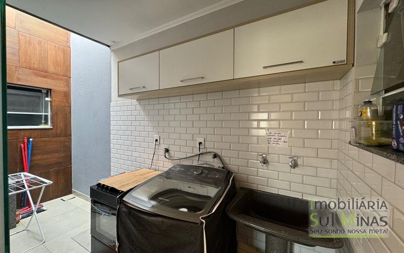 Quarto particular em uma casa nova toda equipada para Locação em Cambuí MG CO2195 (14)