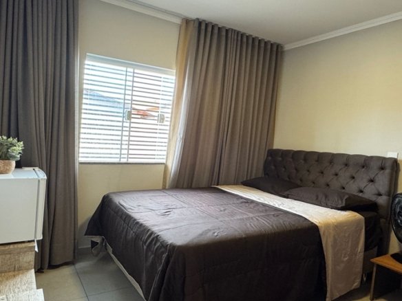 Quarto particular em uma casa nova toda equipada para Locação em Cambuí MG CO2195 (3)