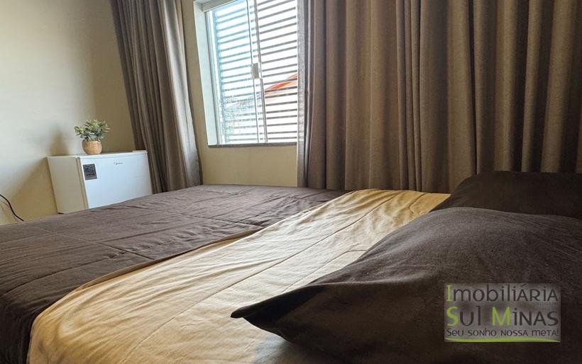 Quarto particular em uma casa nova toda equipada para Locação em Cambuí MG CO2195 (9)