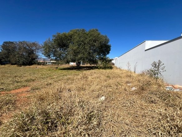 Lote de 126,87m² a 2Km do Centro À Venda em Cambuí MG COD 2221 (1)