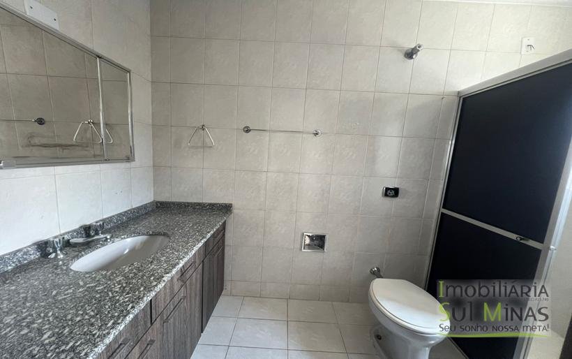 Apartamento Para Locação na Avenida Principal de Cambuí MG COD2248 (1)