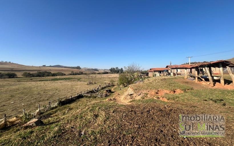 Área Industrial com 54.000m² à Venda em Estiva MG (12) COD2245