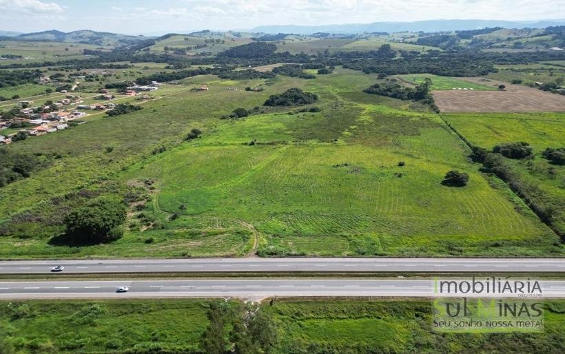 Área Industrial de 150.000m² à Venda em Pouso Aegre MG (1) (Copy)