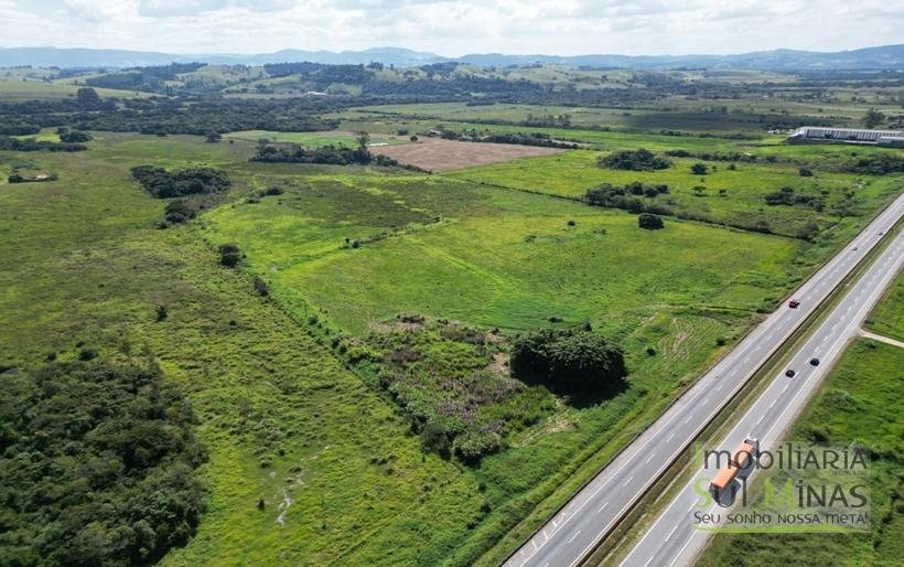 Área Industrial de 150.000m² à Venda em Pouso Aegre MG (12) (Copy)
