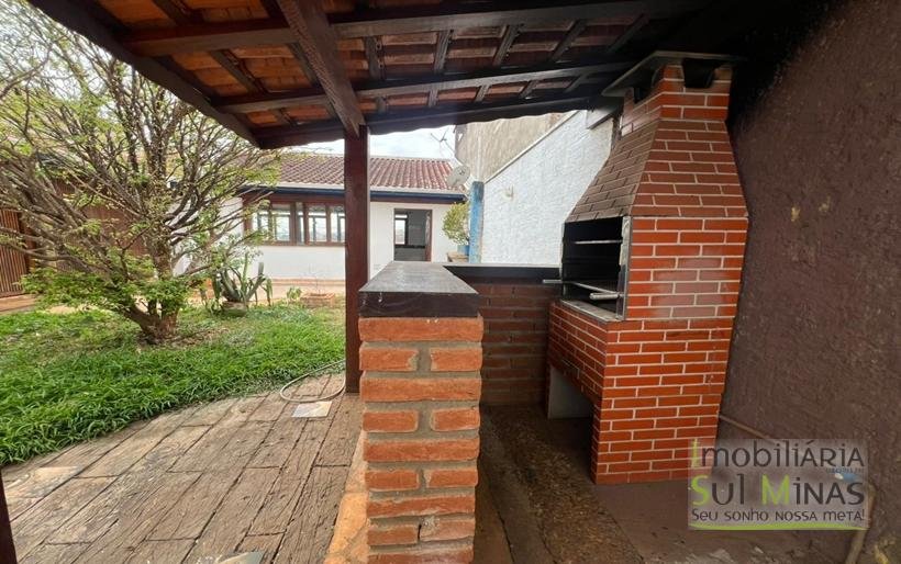 Casa Aconchegante com 186m² de construção À Venda em Cambuí MG COD2255 (14)