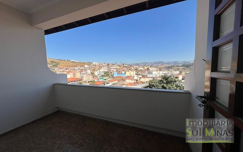 Casa de Alto padrão no centro de Cambuí MG (22)