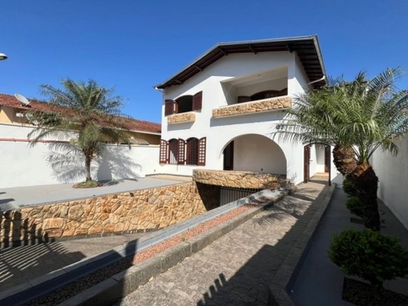 Casa de Alto padrão no centro de Cambuí MG (4)