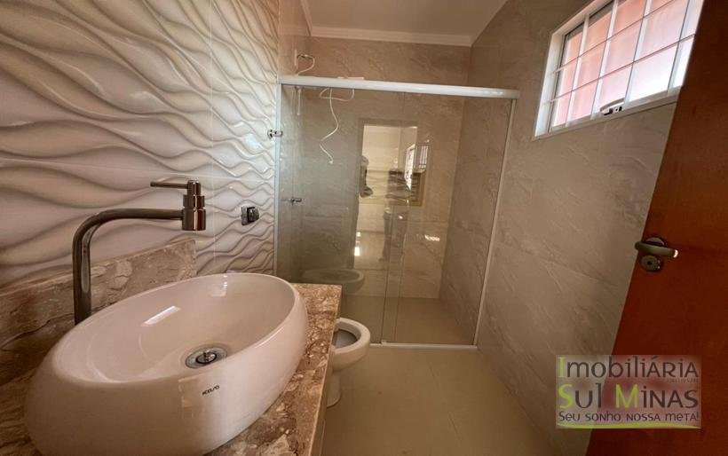 Casa nova a venda no Centro de Cambui MG COD2247 (11)