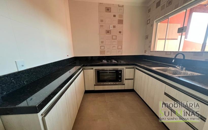 Casa nova a venda no Centro de Cambui MG COD2247 (14)