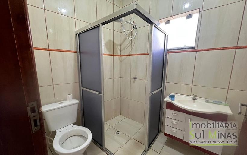 Casa para venda a 1 km do centro em Cambui MG Cód. 1963 (11)