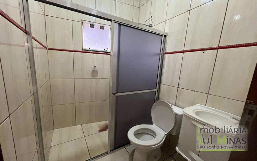 Casa para venda a 1 km do centro em Cambui MG Cód. 1963 (13)