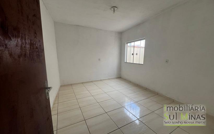 Casa para venda a 1 km do centro em Cambui MG Cód. 1963 (17)