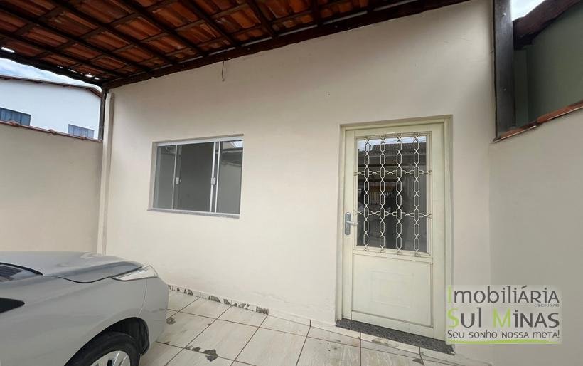 Casa para venda a 1 km do centro em Cambui MG Cód. 1963 (8)