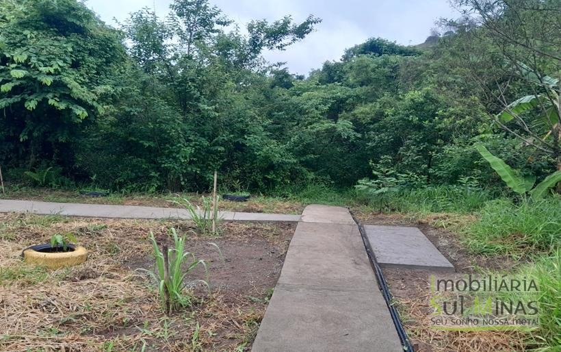 Chácara de 2.100m² À Venda Em Estiva MG COD2235 (3)