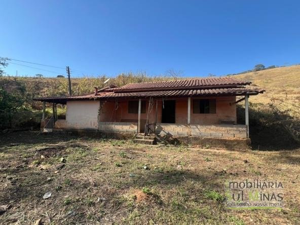 Chácara de 6.000 m² a 300m da pista em Estiva COD2246 (12)