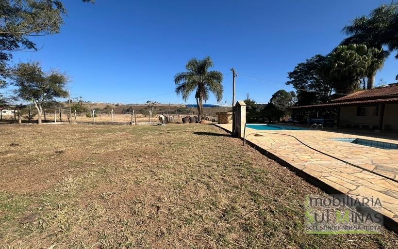 Chácara de 6000m2 com Área De Lazer À Venda COD2236 (4)