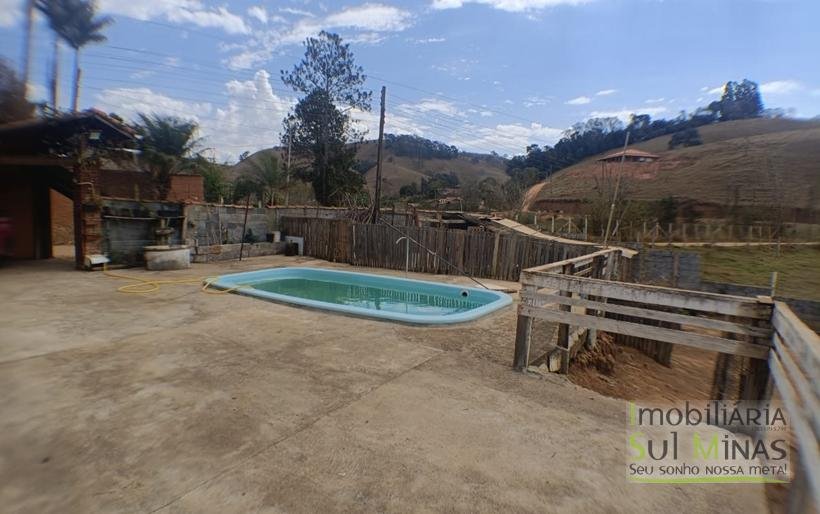 Chácara de 800 m² com Ótima Estrutura À Venda a 4 km de Cambuí COD2256 (7) Chácara de 800 m² com Ótima Estrutura À Venda a 4 km de Cambuí COD2256 (7)