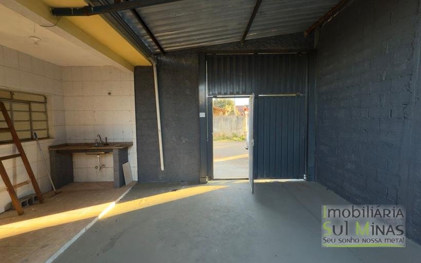 Galpão para Locação em CambuíMG – 750 m COD2225 (12)