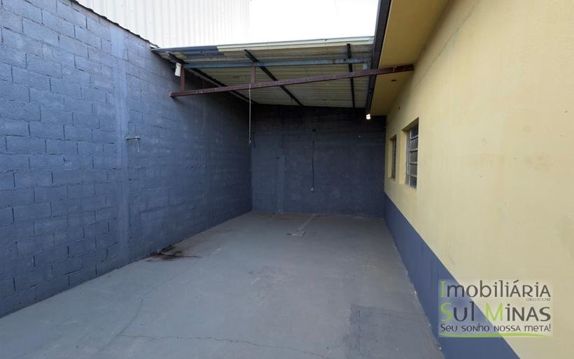 Galpão para Locação em CambuíMG – 750 m COD2225 (13)