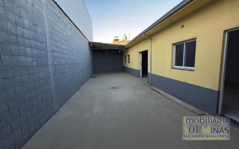 Galpão para Locação em CambuíMG – 750 m COD2225 (8)