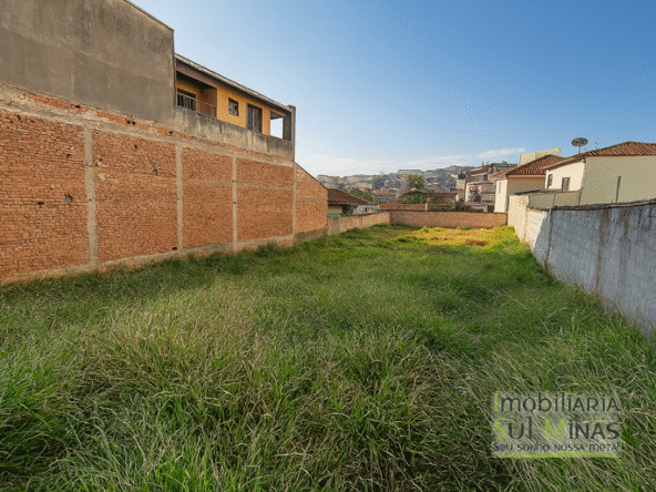 Lote 400m² em Excelente Localização COD2242 (1)
