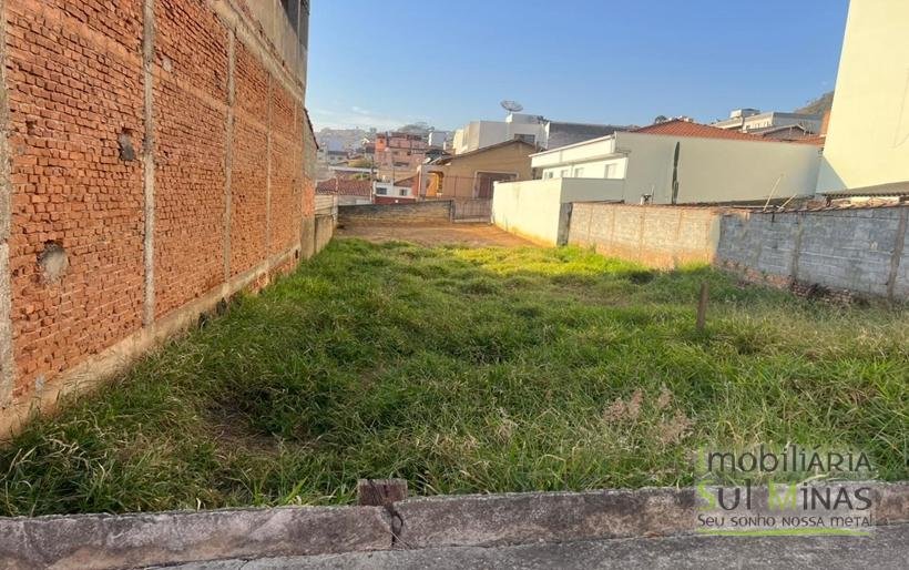 Lote 400m² em Excelente Localização COD2242 (1)