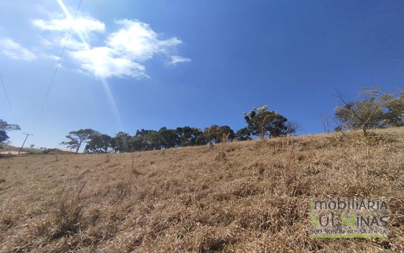Terreno com 10.000m² Bem Localizado À Venda em Cambuí MG COD2228 (5)