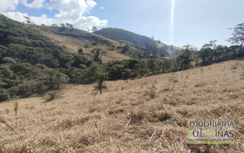 Terreno com 10.000m² Bem Localizado À Venda em Cambuí MG COD2228 (6)