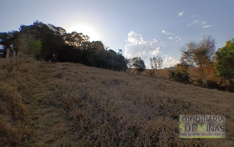 Terreno de 8.000 m² com Vista Deslumbrante À Venda em Cambuí MG cod2257 (3)