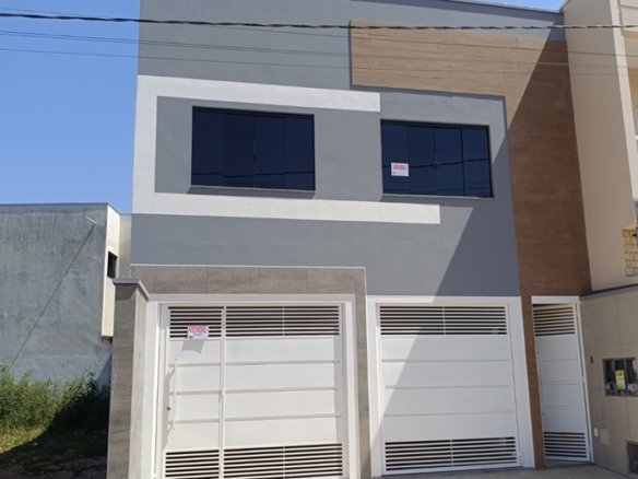Casa Com 3 Dormitórios À Venda em Cambuí MG COD2283 (1)