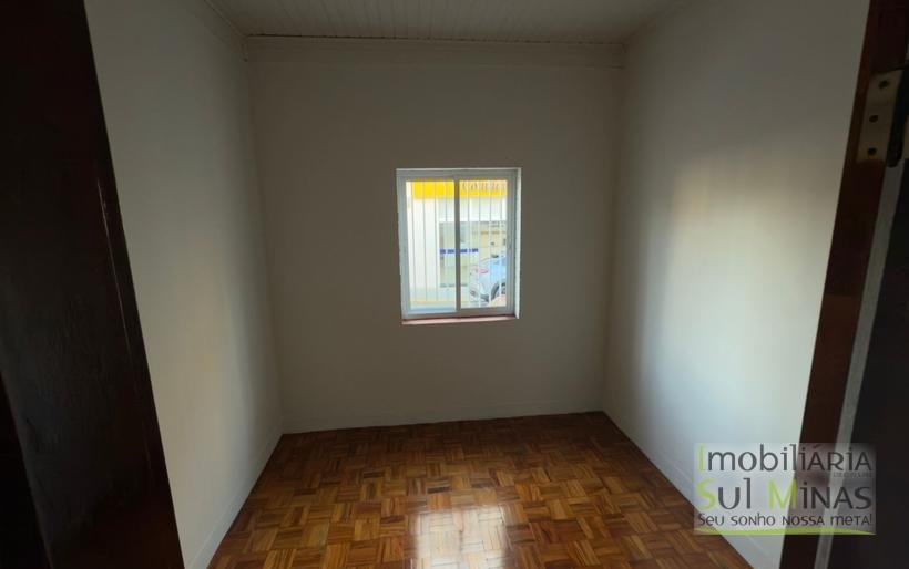 Casa Comercial para Locação no Centro de Cambuí COD2275 (1)