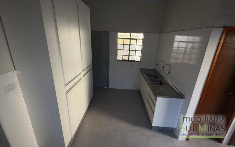 Casa Comercial para Locação no Centro de Cambuí COD2275 (14)