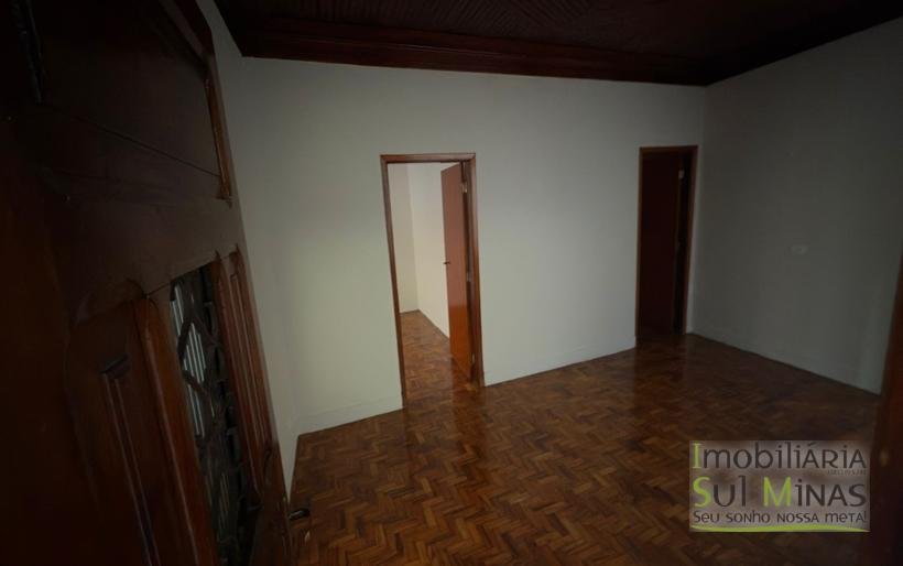 Casa Comercial para Locação no Centro de Cambuí COD2275 (18)