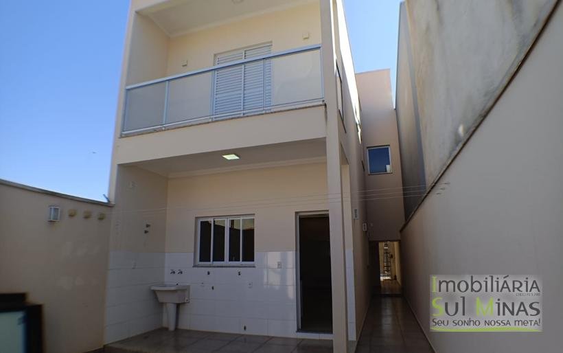 Casa Nova Com Ótimo Acabamento para Locação em Cambuí MG COD2267 (2)