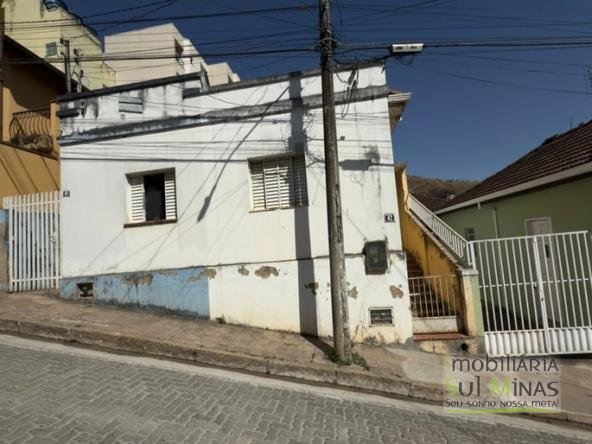 Casa com 111,24m² de lote À Venda no Centro de Cambui MG COD2281 (11)