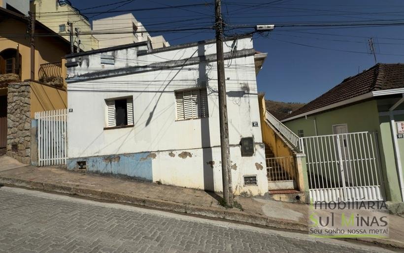 Casa com 111,24m² de lote À Venda no Centro de Cambui MG COD2281 (11)