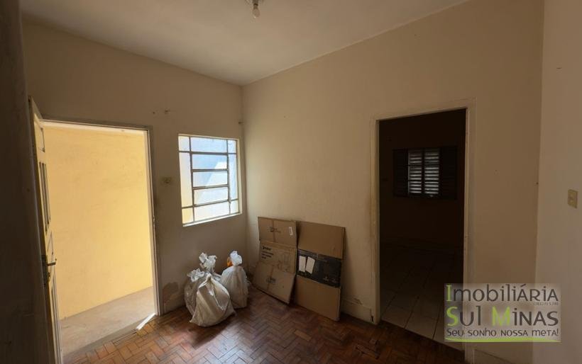 Casa com 111,24m² de lote À Venda no Centro de Cambui MG COD2281 (9)