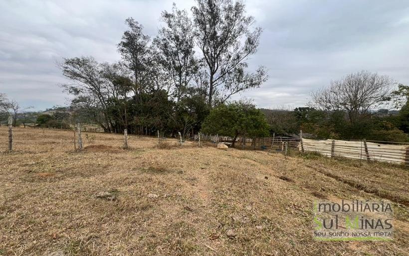 Chácara com 15.000m² À Venda em Cambuí MG COD2271 (25)