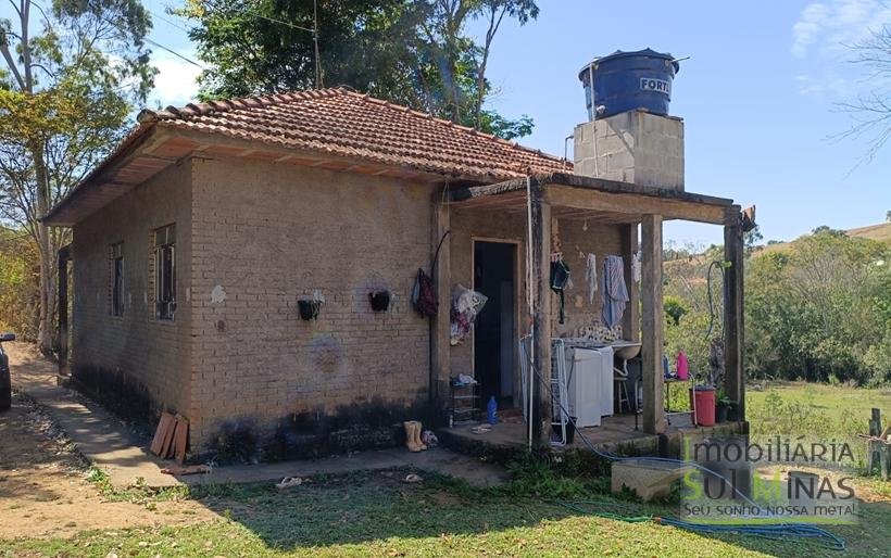 Chácara com 6000m² Com 3 Nascentes À Venda em Cambuí MG COD2264 (3)