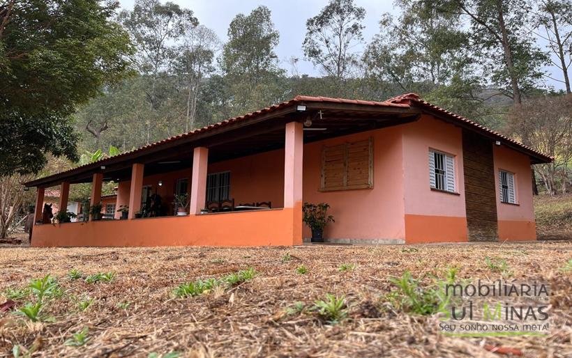 Chácara de 3 Dormitórios à Venda no Córrego do Bom Jesus MG COD2269 (20)