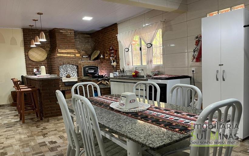 Chácara de 3 Dormitórios à Venda no Córrego do Bom Jesus MG COD2269 (22)