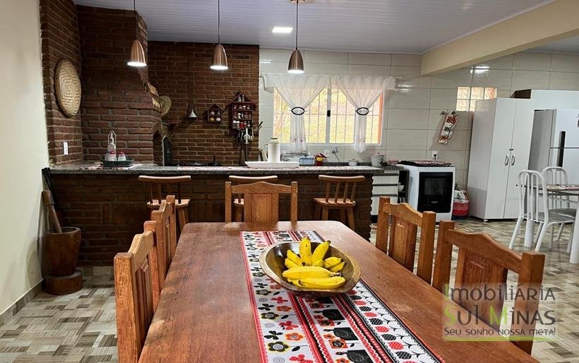 Chácara de 3 Dormitórios à Venda no Córrego do Bom Jesus MG COD2269 (28)