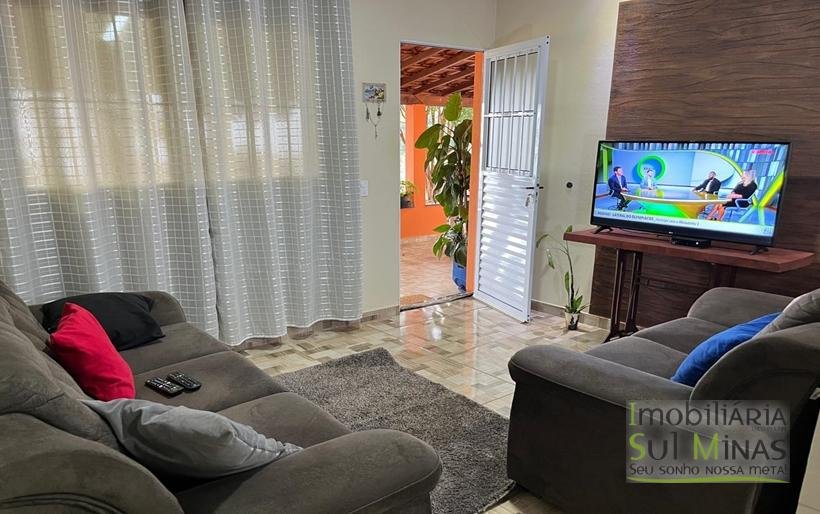 Chácara de 3 Dormitórios à Venda no Córrego do Bom Jesus MG COD2269 (31)