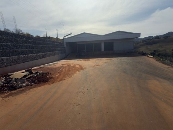 Galpão com 1200m² e ótimo acesso em Cambuí MG COD2028 (10)