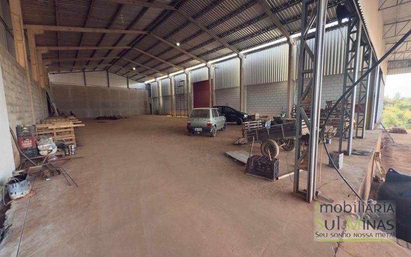 Galpão com 1200m² e ótimo acesso em Cambuí MG COD2028 (8)