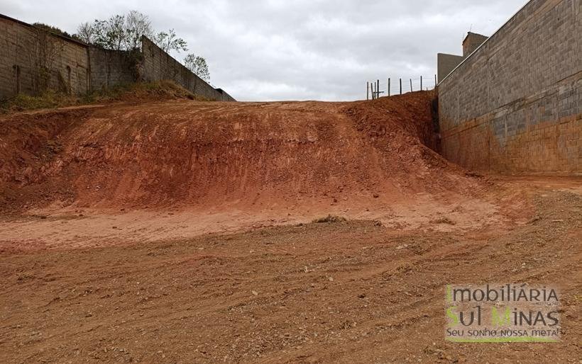 Lote À Venda em Cambuí MG com 1880m2 (5)