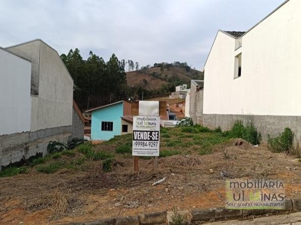 Lote com 200m² À Venda em Córrego do Bom Jesus COD2280 (2)