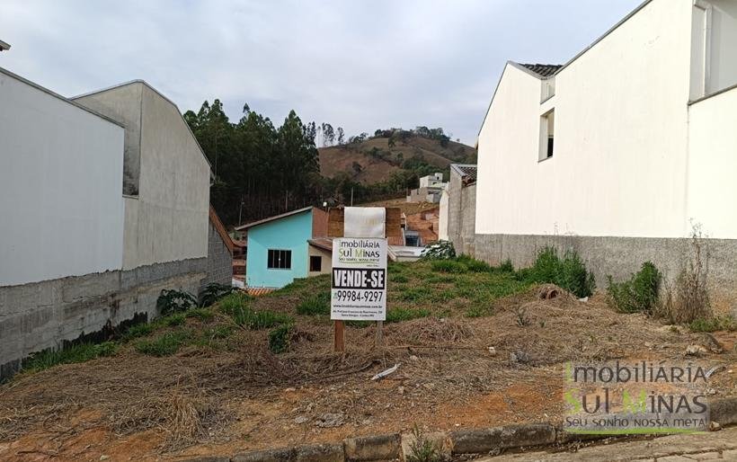 Lote com 200m² À Venda em Córrego do Bom Jesus COD2280 (2)