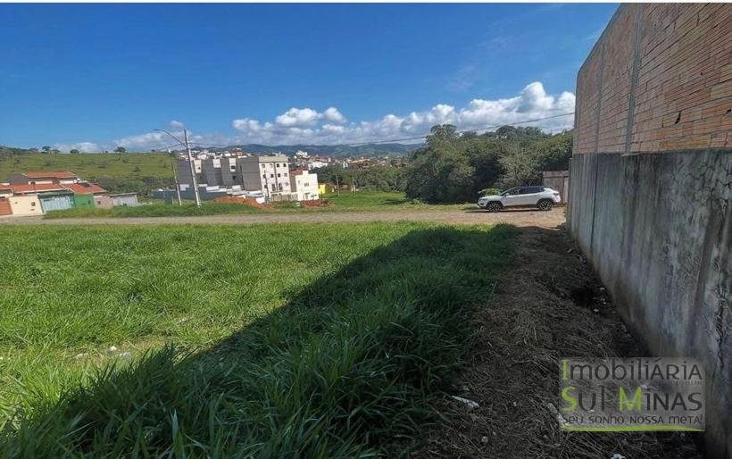 Lote de 140m² em Ótimo Bairro À Venda em Cambuí MG COD2276 (8)